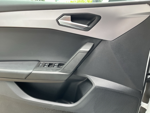 Leon 1.5 TSI FR LED Apple CarPlay ACC PDC Klima Rückfahrkam.