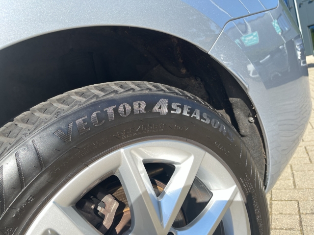 Leon ST Style 1.0 TSI Full-Link ACC NAVI KLIMA LED ISOFIX