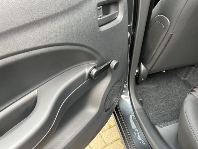 Space Star / UPE: 16.730,-  / 1,2l SELECT KLIMA ISOFIX DAB+ BLUETOOTH USB