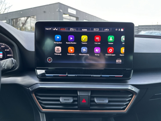 Leon Sportstourer 1.4 e-Hybrid NAV Memory BT ACC PDC SHZ