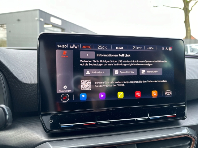 Leon Sportstourer 1.4 e-Hybrid NAV Memory BT ACC PDC SHZ