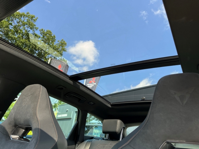 Leon ST VZ / UPE: 58.512,- / 1.5 e-HYBRID PANO NAV ACC LED BT