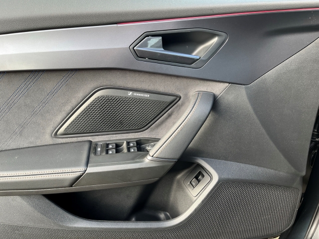 Formentor / UPE: 50.895,- / 1.5 eTSI Sennheiser Lichtsensor Keyless