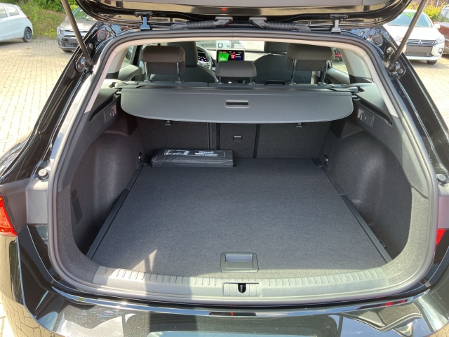 Leon ST Style 1.5 TSI Appl CarPlay LED PDC ACC BT SHZ KAMERA