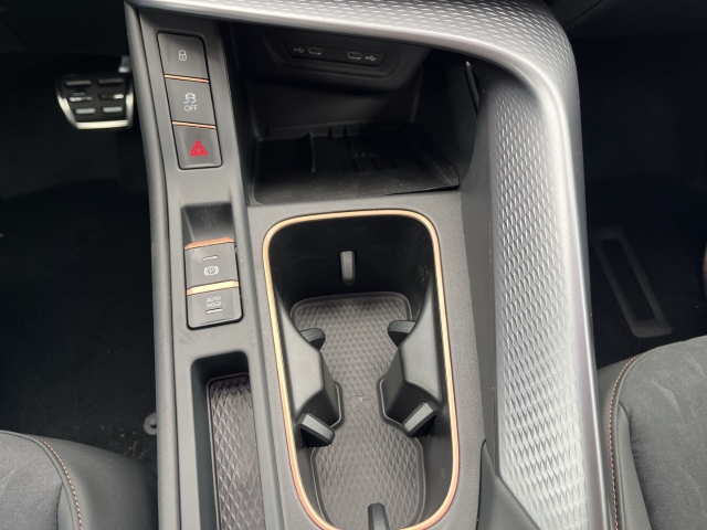Terramar / UPE: 52.420,-  / 1.5 eTSI DRIVE XL SENNHEISER