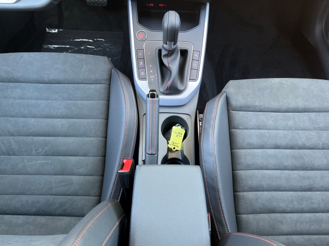 Arona FR / UPE: 36.460,- / 1.0 TSI DSG ACC LED WINTER-PAK.