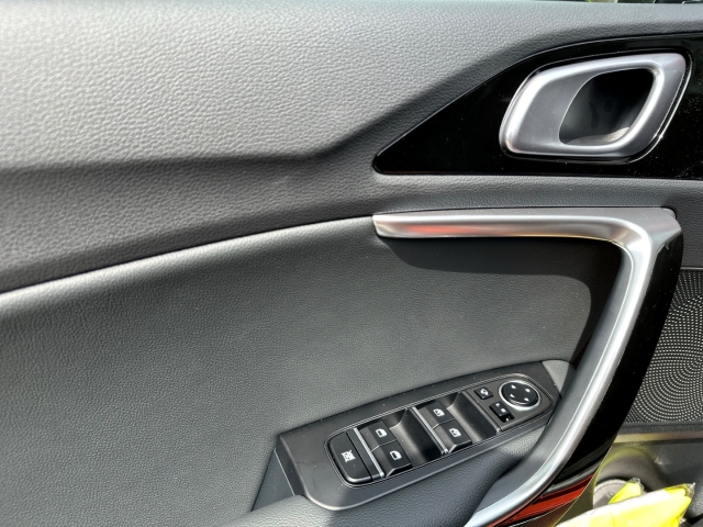 Cee'd 1.5T / UPE: 35.950,-  / GT-LINE ACC JBL BT NAVI PDC LED