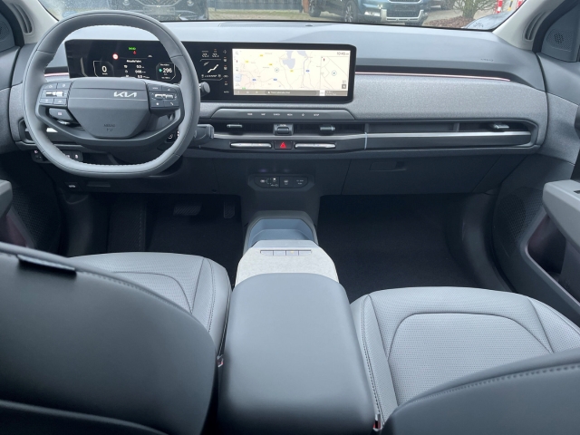 EV3 58.3 / UPE: 44.250,-  / EARTH WINTER-CONNECT UPGRADE DRIVE-WISE-PARK-PRO 19Z