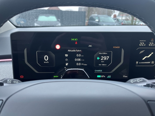 EV3 58.3 / UPE: 44.250,-  / EARTH WINTER-CONNECT UPGRADE DRIVE-WISE-PARK-PRO 19Z