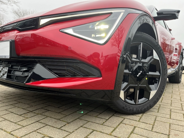 EV6 PE 84 kWh EARTH / UPE: 59.940,- / RWD NAVI ACC LED PDC HUD StandHZG Leder Digitales Cockpit