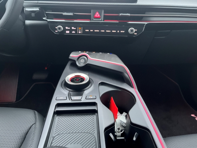 EV6 PE 84 kWh EARTH / UPE: 59.940,- / RWD NAVI ACC LED PDC HUD StandHZG Leder Digitales Cockpit