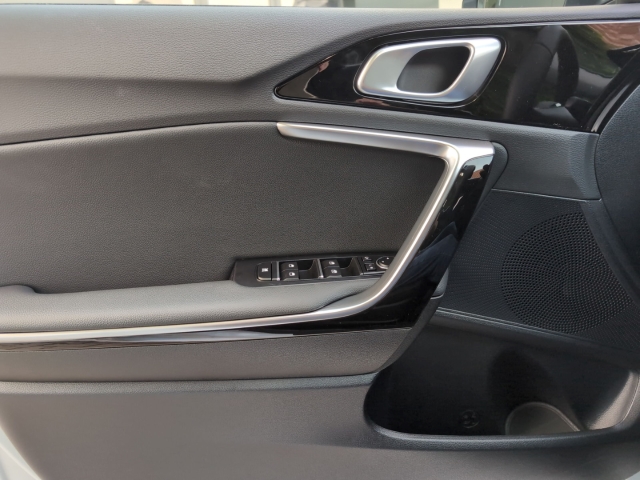 Cee'd 1.0 T-GDI / UPE: 28.580,-  / ULTIMATE EDIT. FULL LINK