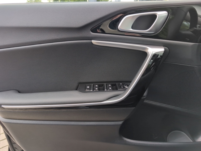 Cee'd SW 1.0T DCT7 / UPE: 34.450,-  / ULTIMATE EDIT. STYLE AHK