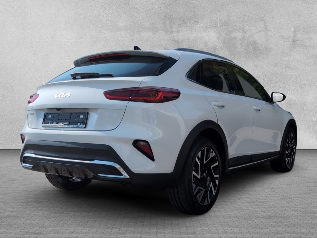 XCee'd 1.5T DCT7 / UPE: 38.220,- / SPIRIT XCLUSIVE ACC AHK