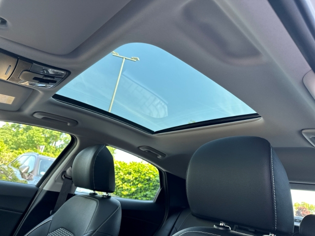 XCee'd 1.5T DCT7 / UPE: 38.220,- / SPIRIT XCLUSIVE ACC AHK