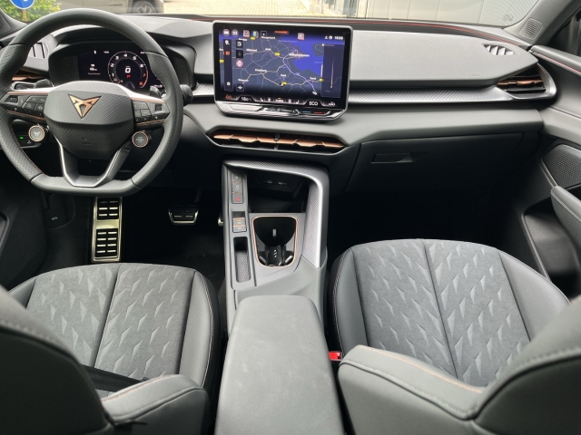 Terramar e-HYBRID / UPE: 55.850,-  / BUSINESS-P. ACC LED