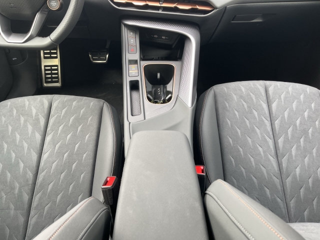 Terramar e-HYBRID / UPE: 55.850,-  / BUSINESS-P. ACC LED