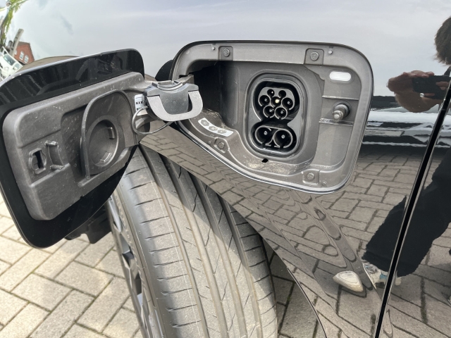 Terramar e-HYBRID / UPE: 55.850,-  / BUSINESS-P. ACC LED