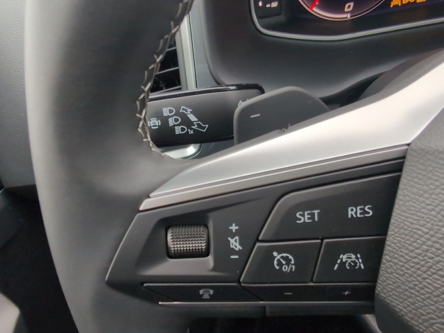 Ateca ROAD EDITION / UPE: 50.280,- / 2.0 TDI DSG