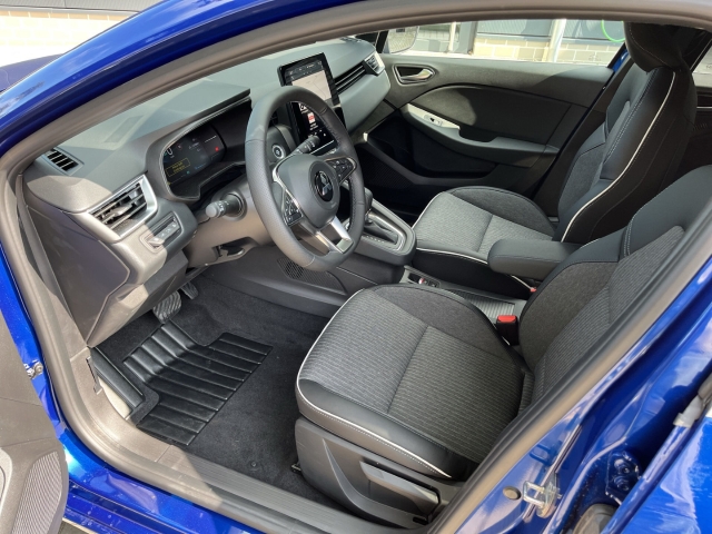 Colt SELECT / UPE: 29.630,- / 1.6l HYBRID LED ACC FULL LINK KAMERA NAVI