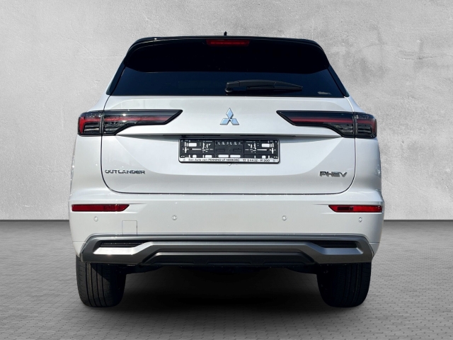 Outlander TOP / UPE: 62.380,-  / 2.4l PHEV S-AWC