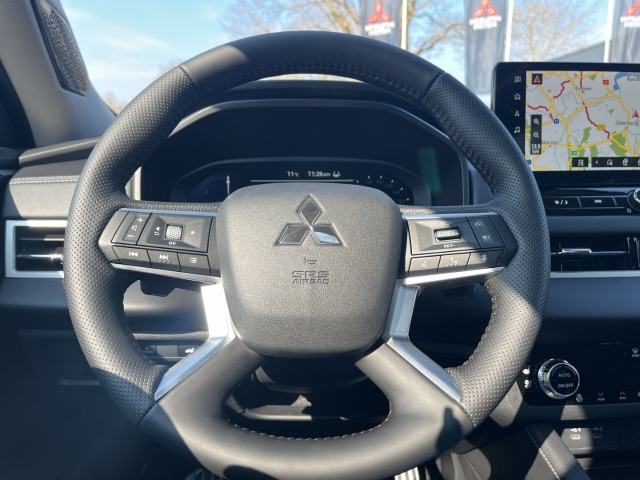Outlander TOP / UPE: 62.380,-  / 2.4l PHEV S-AWC