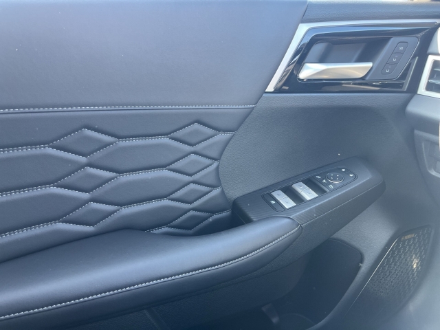 Outlander TOP / UPE: 62.380,-  / 2.4l PHEV S-AWC