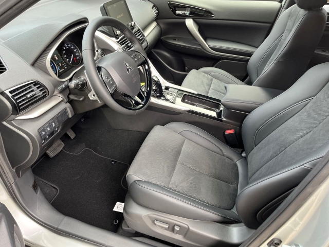 Eclipse Cross / UPE: 47.490,-  / 2,4 PHEV CVT 4WD PLUS LAST EDITION LED GRA STANDHZG