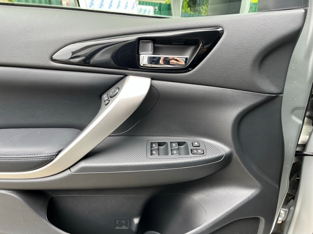 Eclipse Cross / UPE: 47.490,-  / 2,4 PHEV CVT 4WD PLUS LAST EDITION LED GRA STANDHZG