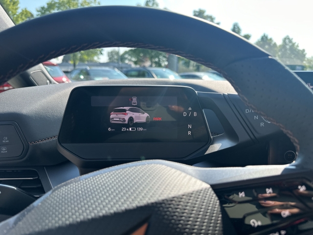 Born / UPE: 54.100,-  / 77kWh HUD StandHZG NAV Beats 360 Kamera