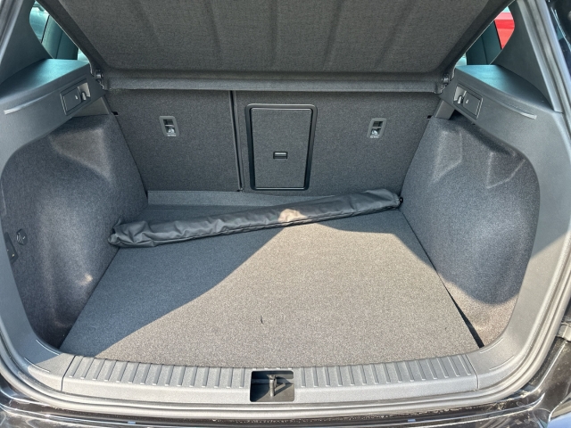 Ateca VZ / UPE: 64.530,-  / 2.0 TSI DSG 4DRIVE AHK ACC LED