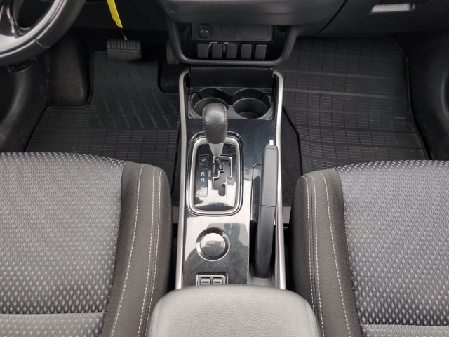 Outlander EDITION 100 2,0l MIVEC 2WD CVT KAMERA BLUETOOTH