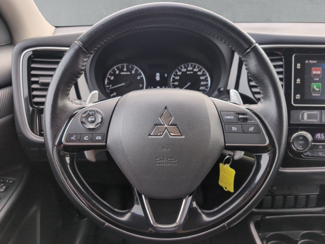 Outlander EDITION 100 2,0l MIVEC 2WD CVT KAMERA BLUETOOTH