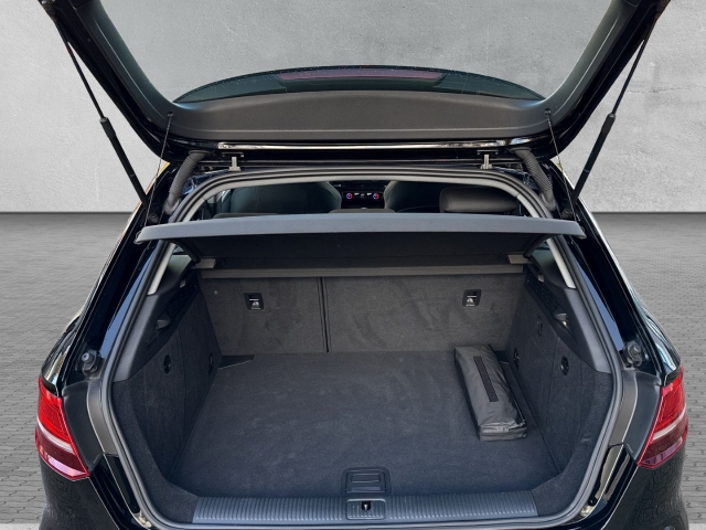 A3 30 TFSI sport Sportback Bi-Xenon 2-Zonen-Klimaautom Fahrerprofil Musikstreaming