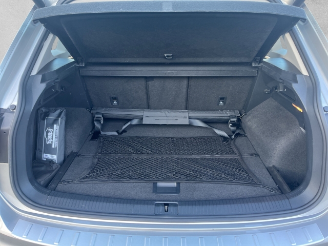 Tiguan 2.0 TDI Highline R-Paket APPLECARPLAY LED AHK BT