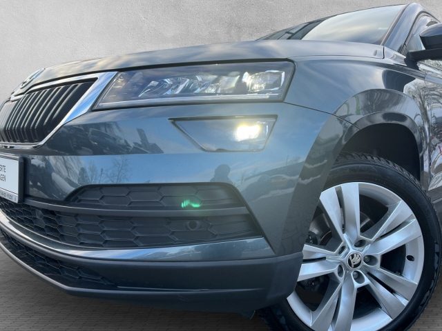 Karoq Style 4x4 2.0 TDI NAVI PANO LED CARPLAY