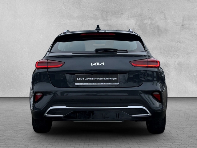 XCee'd 1.6 PHEV PDC LENKRADHZG SITZHZG NAVI LED KAMERA ACC