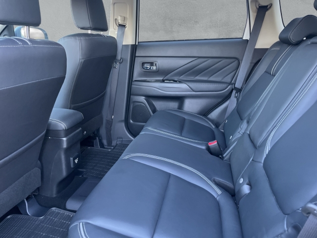 Outlander PHEV 4WD TOP m. Fahrassistenz-Paket