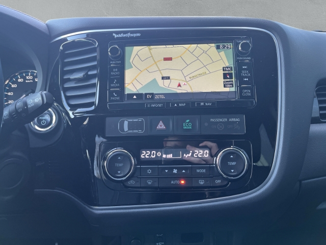 Outlander PHEV 4WD TOP m. Fahrassistenz-Paket