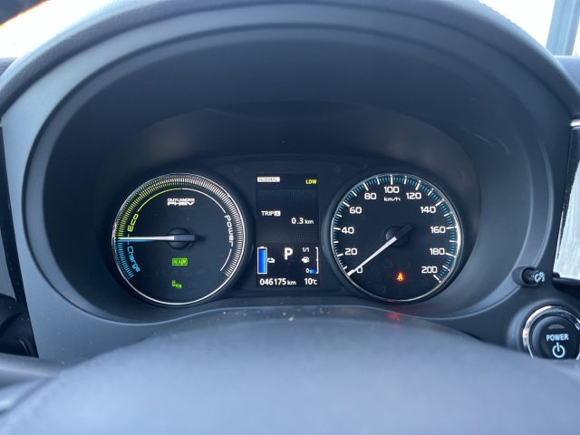 Outlander PHEV 4WD TOP m. Fahrassistenz-Paket