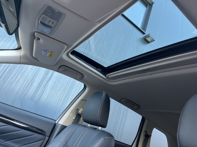 Outlander PHEV 4WD TOP m. Fahrassistenz-Paket