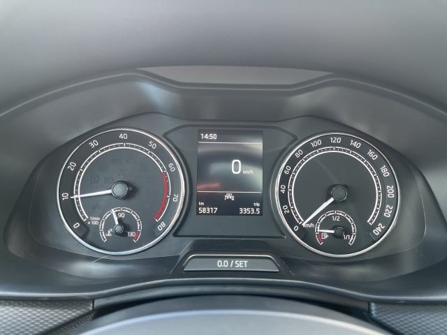 Scala Ambition 1.0 TSI AppleCarPlay Pano Tempomat LED PDC