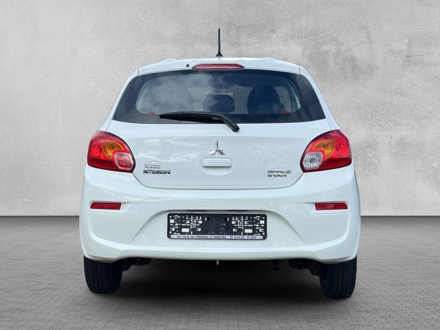 Space Star Diamant Edition 1,0 l MT Radio AUX FM