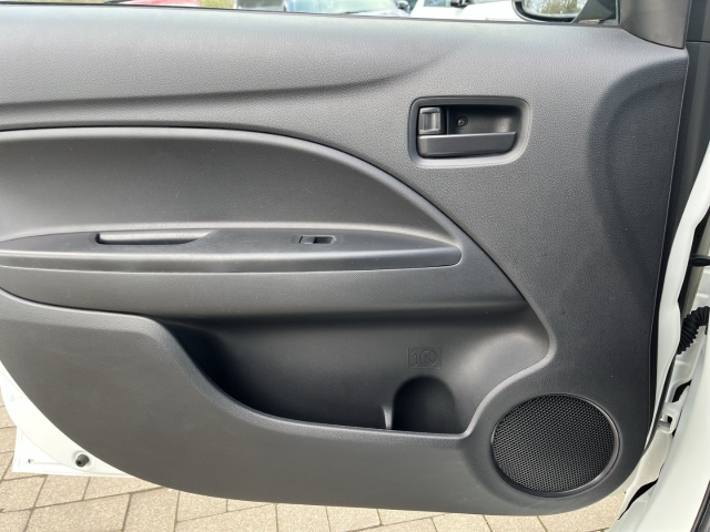 Space Star Diamant Edition 1,0 l MT Radio AUX FM