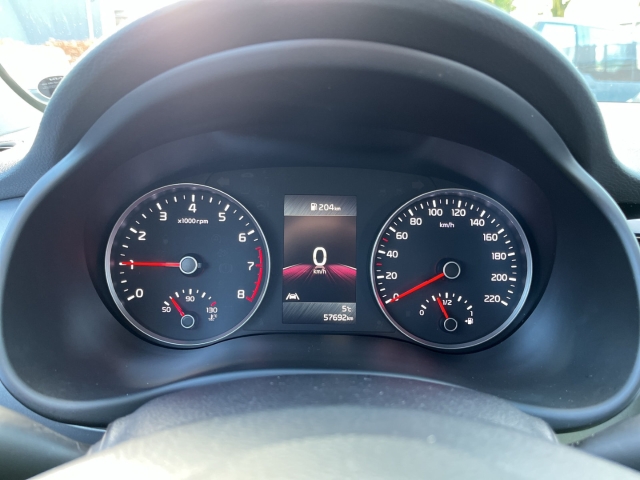 Stonic Vision 1.0T LED Apple CarPlay Klima TEMP SHZ PDC KAMERA