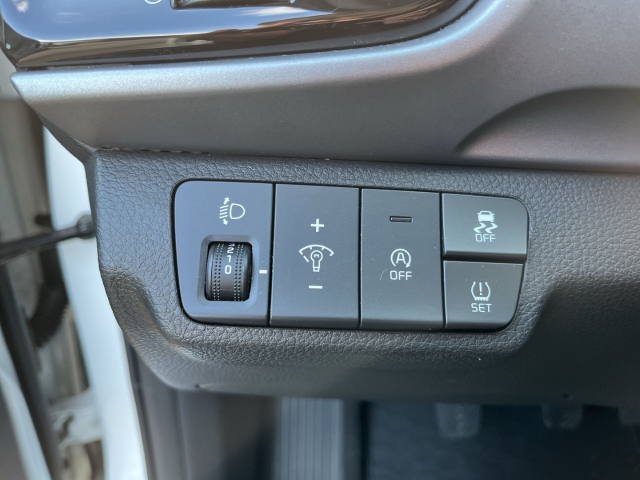 Stonic Vision 1.0T LED Apple CarPlay Klima TEMP SHZ PDC KAMERA