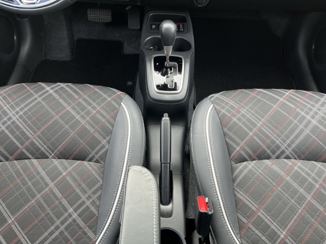 Space Star Top CVT SHZ KAMERA TEMPOMAT KLIMA DAB BT