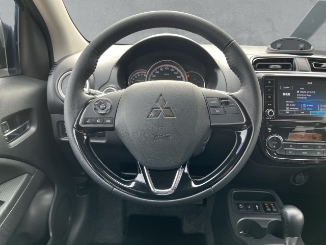 Space Star Top CVT SHZ KAMERA TEMPOMAT KLIMA DAB BT