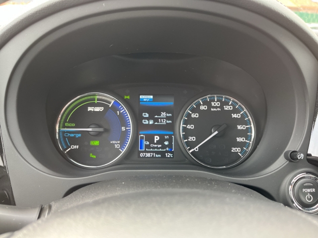 Outlander PHEV Top 4WD e-Sitze PDC Apple CarPlay ACC