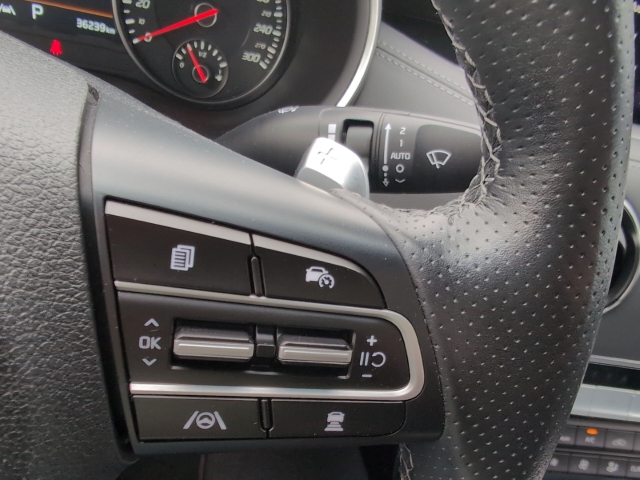 Stinger GT 4WD 3.3 V6T Harman/Kardon LED Brembo AppleCarPlay